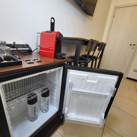 Bagno privato - 5 minuti a piedi dalla stazione - Self Check-in - Netflix Bologna Esterno foto