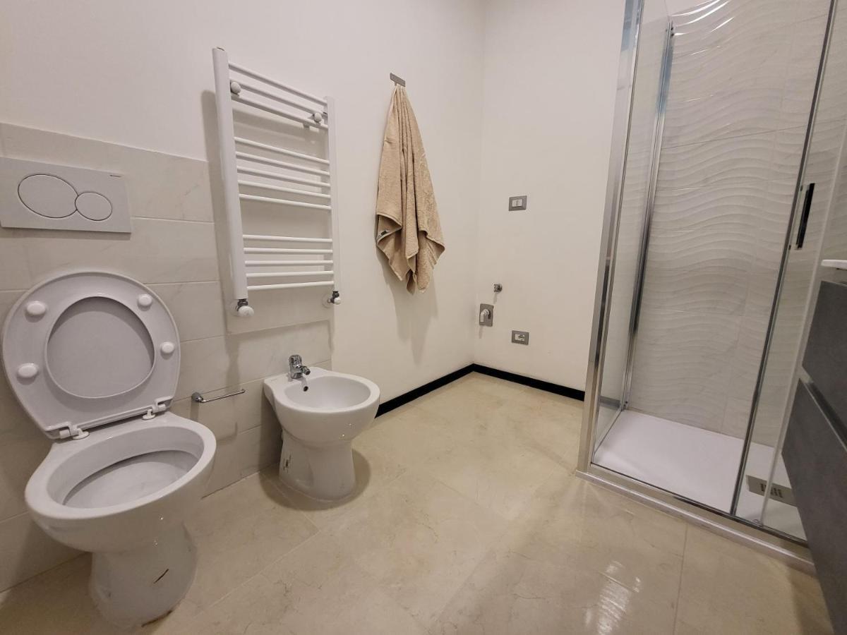 Bagno privato - 5 minuti a piedi dalla stazione - Self Check-in - Netflix Bologna Esterno foto
