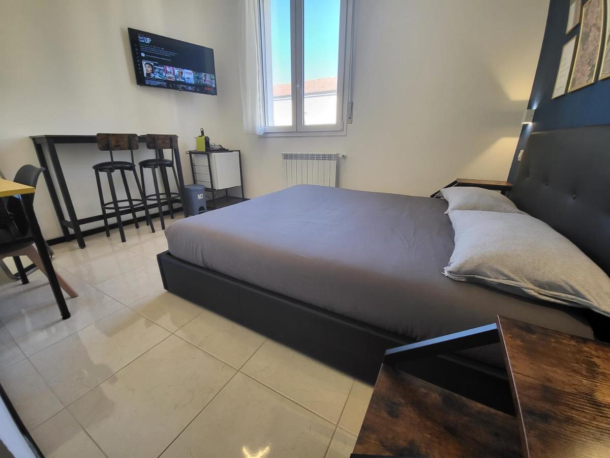 Bagno privato - 5 minuti a piedi dalla stazione - Self Check-in - Netflix Bologna Esterno foto