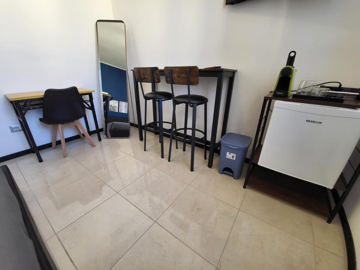 Bagno privato - 5 minuti a piedi dalla stazione - Self Check-in - Netflix Bologna Esterno foto