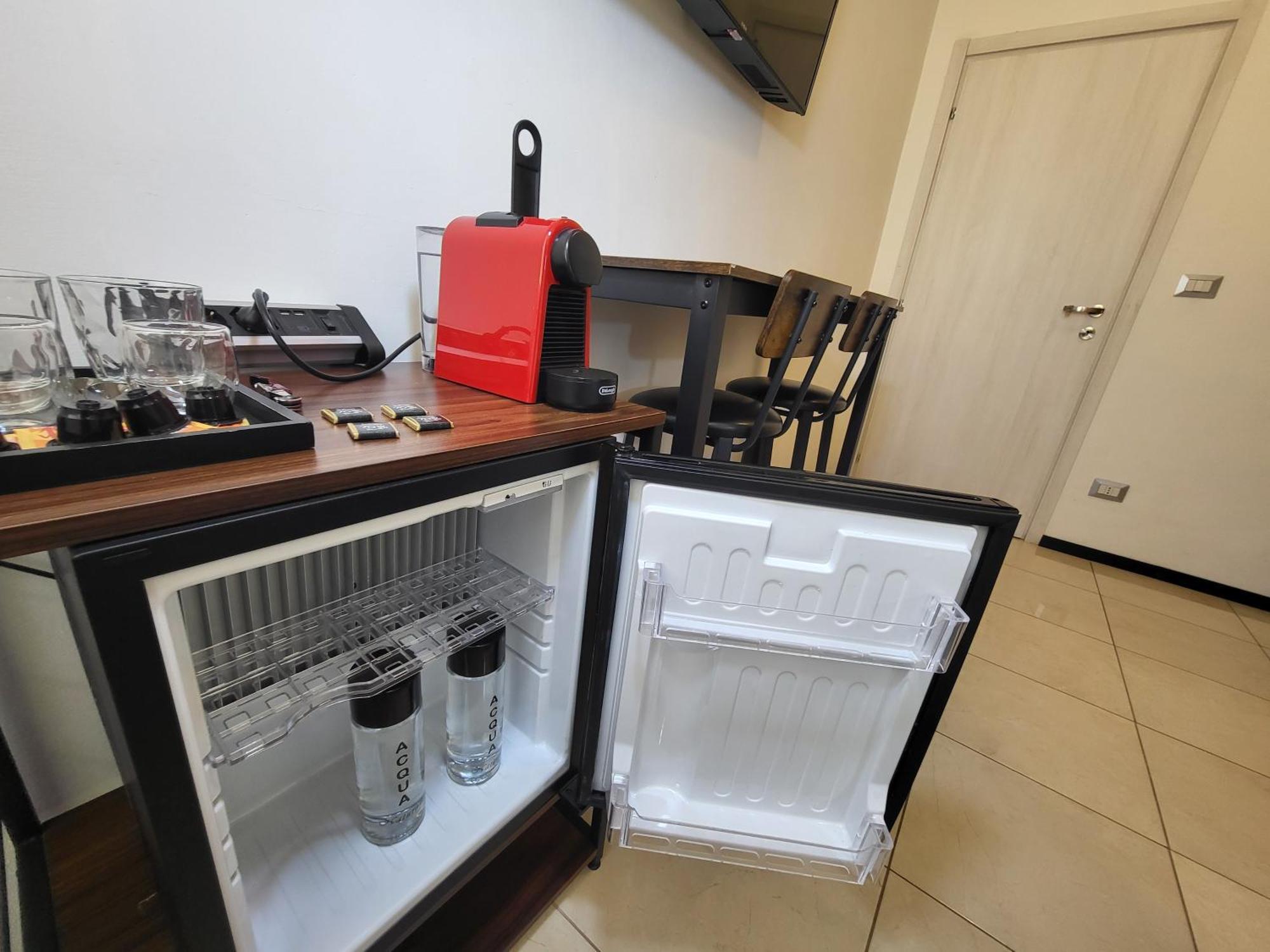 Bagno privato - 5 minuti a piedi dalla stazione - Self Check-in - Netflix Bologna Esterno foto